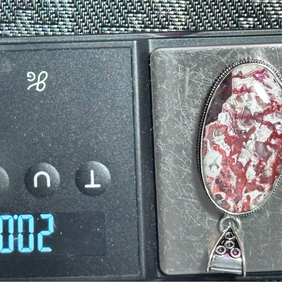 Unique CRAZY LACE AGATE Natural Organic Red and White Stone Pendant Necklace - Picture 5 of 11